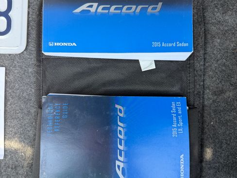 Used 2015 Honda Accord EX image 17