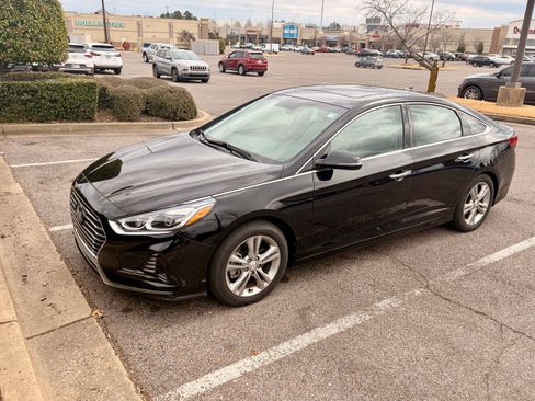 Used 2018 Hyundai Sonata Limited image 1