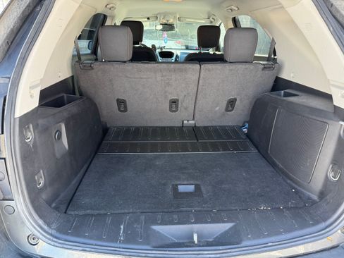 Used 2017 Chevrolet Equinox LT w/ Convenience Package image 8