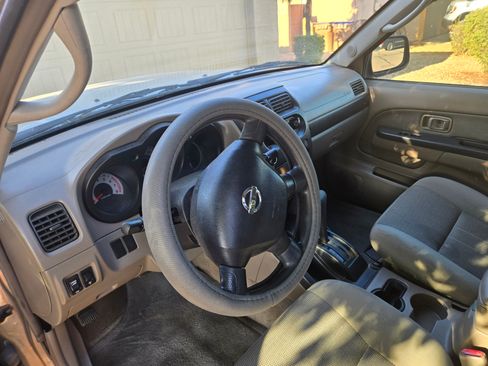 Used 2004 Nissan Frontier XE w/ (PWR) Pwr Pkg image 14