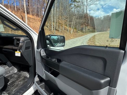 Used 2025 Ford F150 XL image 14