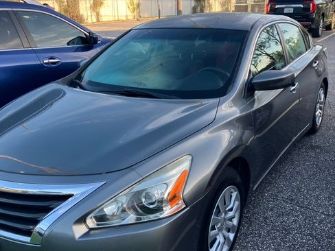 Used 2014 Nissan Altima 2.5 S FWD image 6
