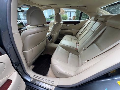 Used 2012 Lexus LS 460 w/ Luxury Value Edition image 5