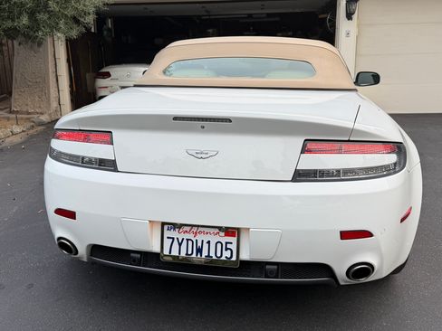 Used 2009 Aston Martin V8 Vantage Roadster image 5