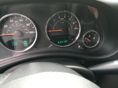 Used 2017 Jeep Wrangler Sport w/ Quick Order Package 24S image 12