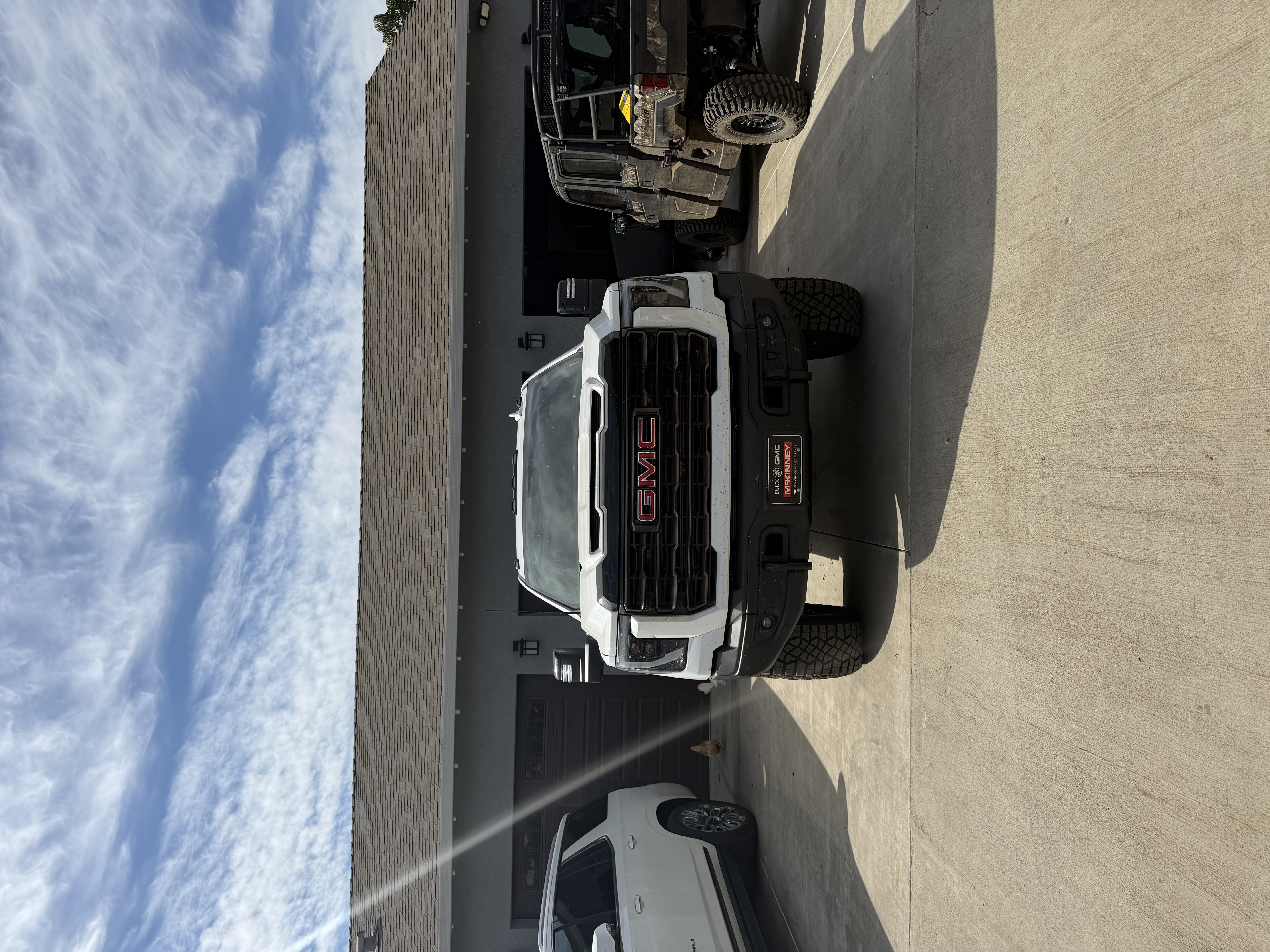 Used 2026 GMC Sierra 2500 AT4X w/ AT4X AEV Edition AWD/4WD image 4