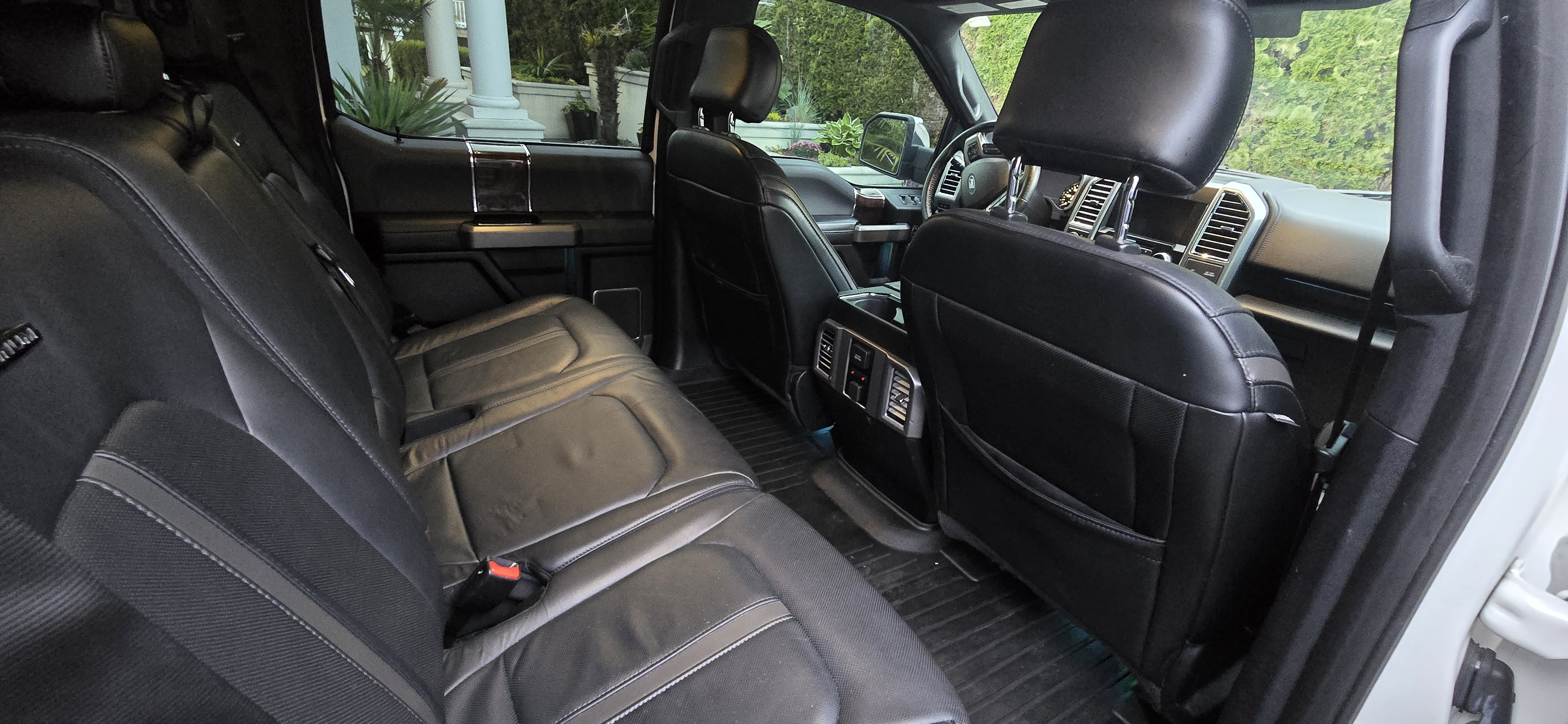 Used 2016 Ford F150 Platinum w/ Equipment Group 701A Luxury AWD/4WD image 15