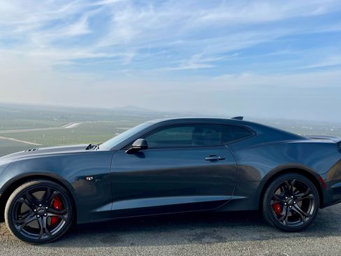 Used 2023 Chevrolet Camaro SS RWD image 1