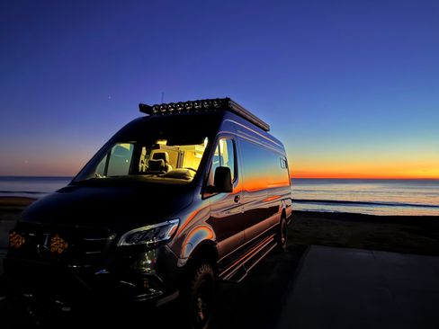 Used 2024 Mercedes-Benz Sprinter 2500 image 30