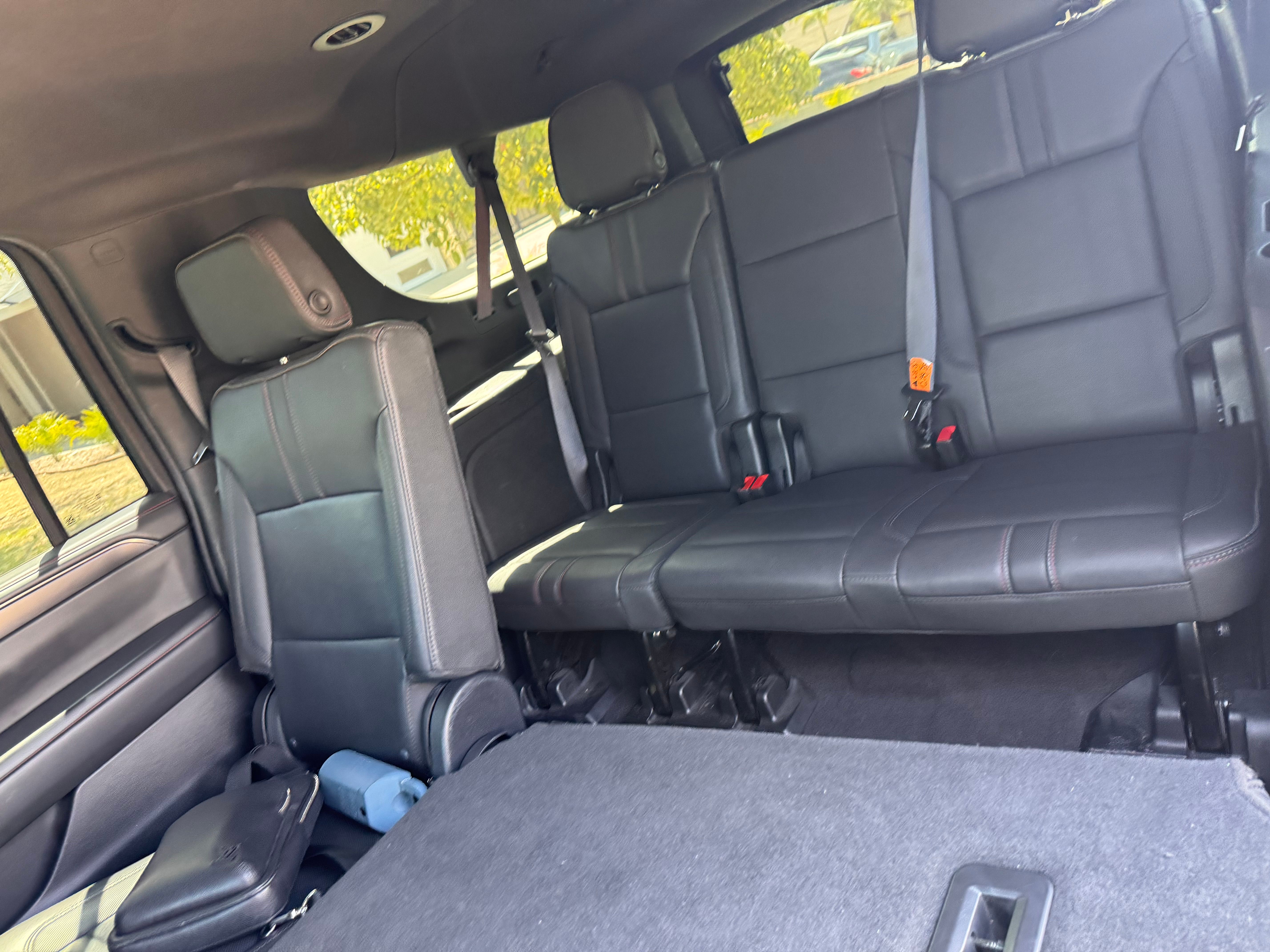 Used 2023 Chevrolet Suburban RST w/ Luxury Package RWD image 8