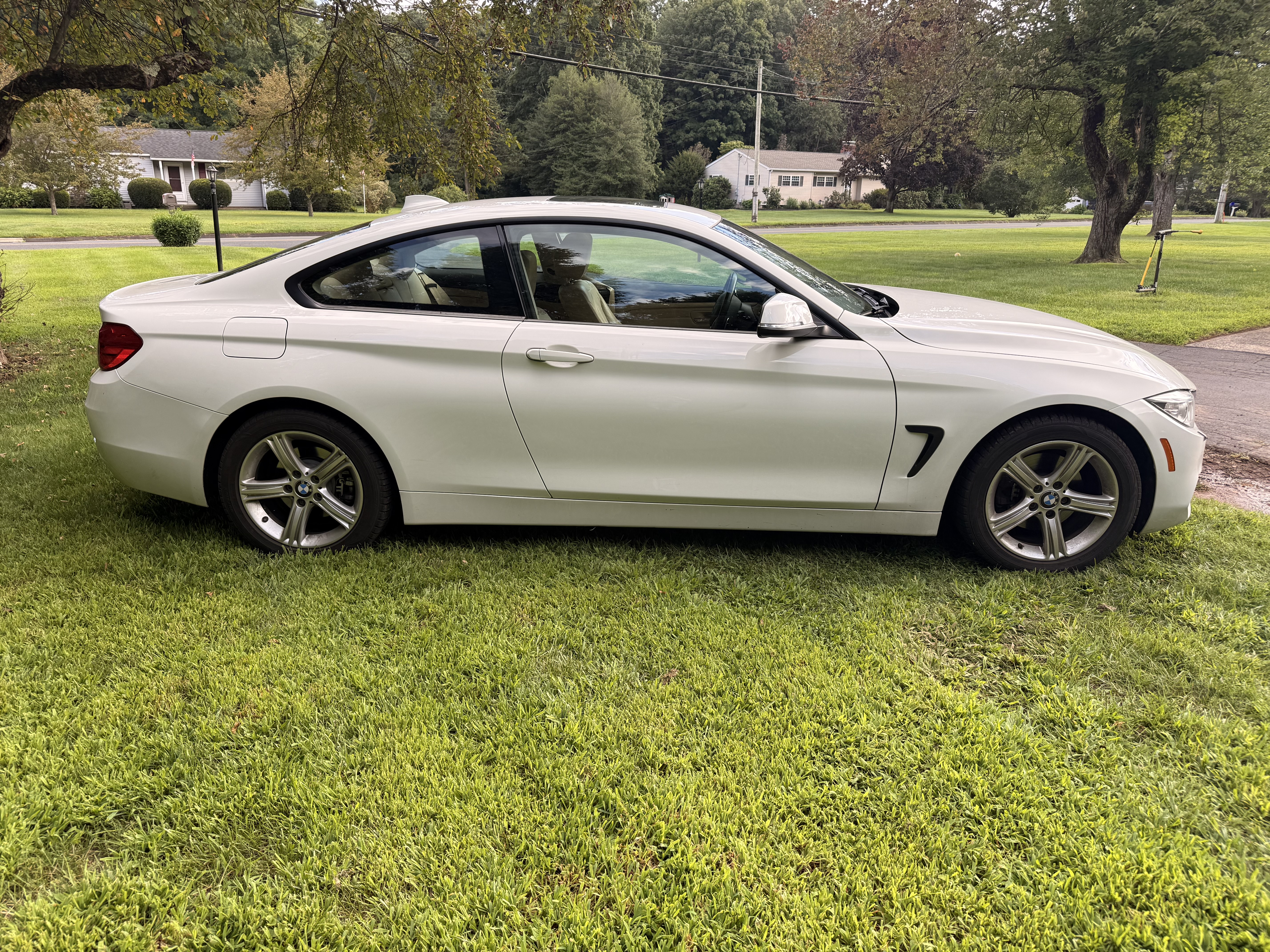 Used 2014 BMW 428i xDrive Coupe AWD/4WD image 2