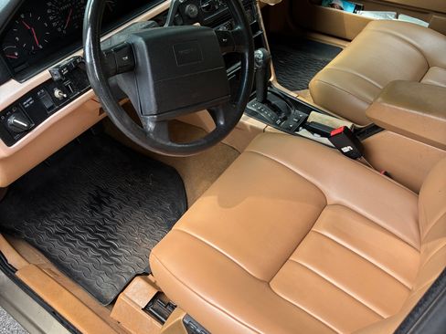 Used 1994 Volvo 940 Turbo RWD image 6