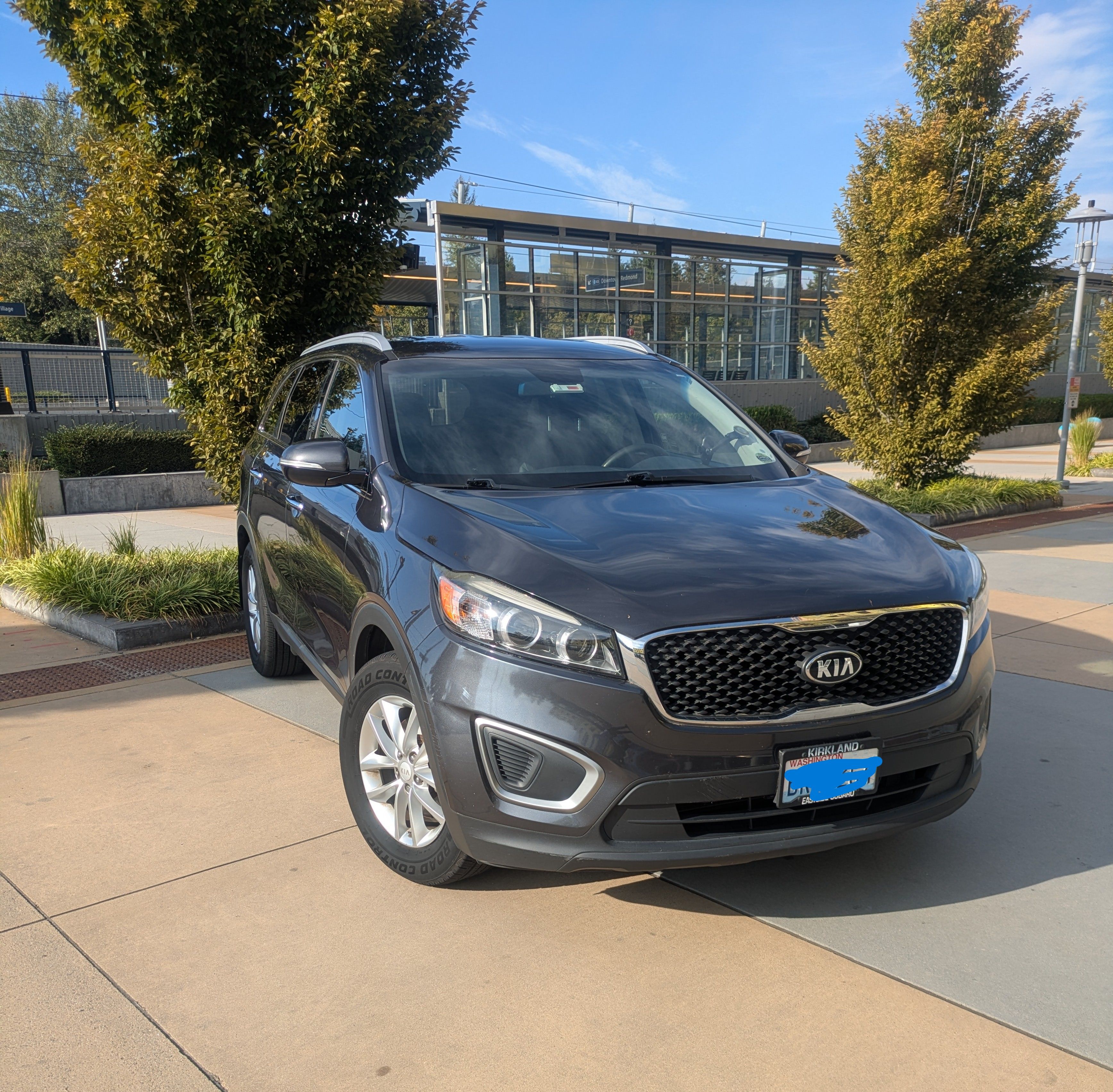 Used 2016 Kia Sorento FWD image 1