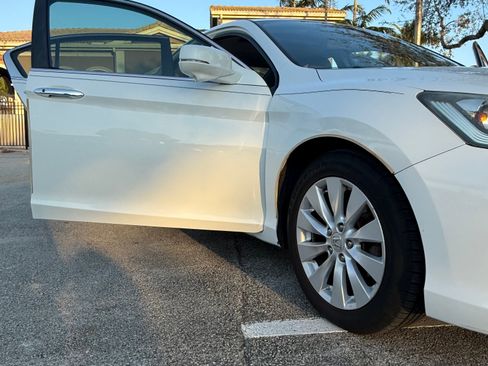 Used 2015 Honda Accord EX-L image 10