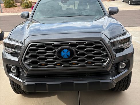 Used 2023 Toyota Tacoma TRD Off-Road image 4