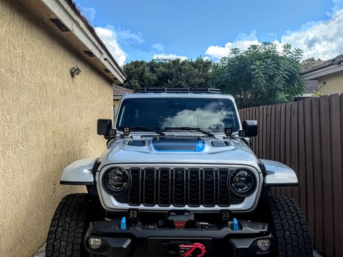 Used 2024 Jeep Wrangler Unlimited Rubicon 4xe image 20