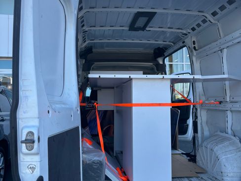 Used 2022 RAM ProMaster 2500 w/ Driver Convenience Group image 11