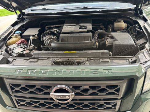 Used 2022 Nissan Frontier SV image 16