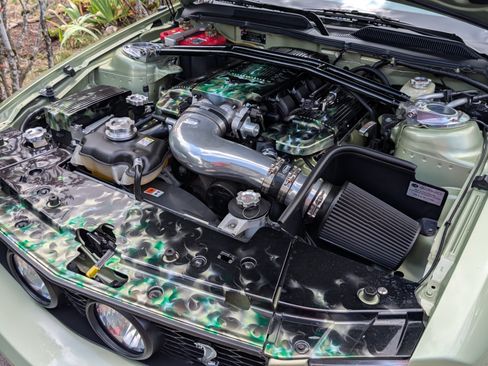 Used 2005 Ford Mustang GT Premium image 23