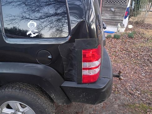 Used 2010 Jeep Liberty Sport w/ Popular Equipment Group image 4