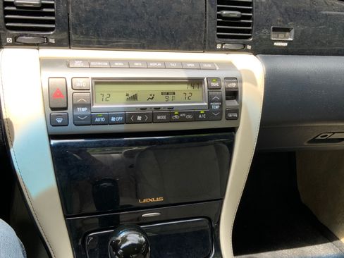Used 2009 Lexus SC 430 Convertible RWD image 8