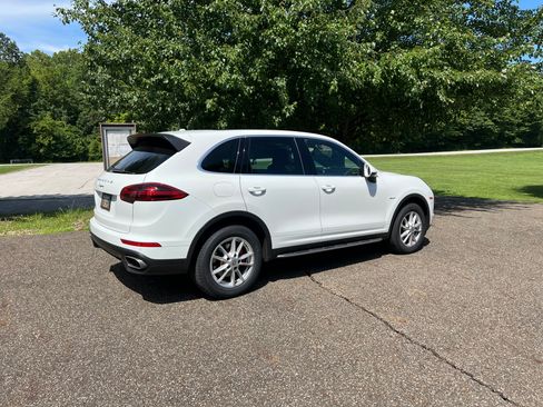 Used 2015 Porsche Cayenne Diesel image 8