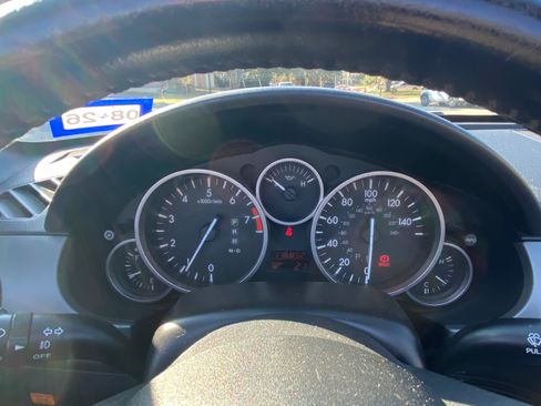 Used 2011 MAZDA MX-5 Miata Sport image 9