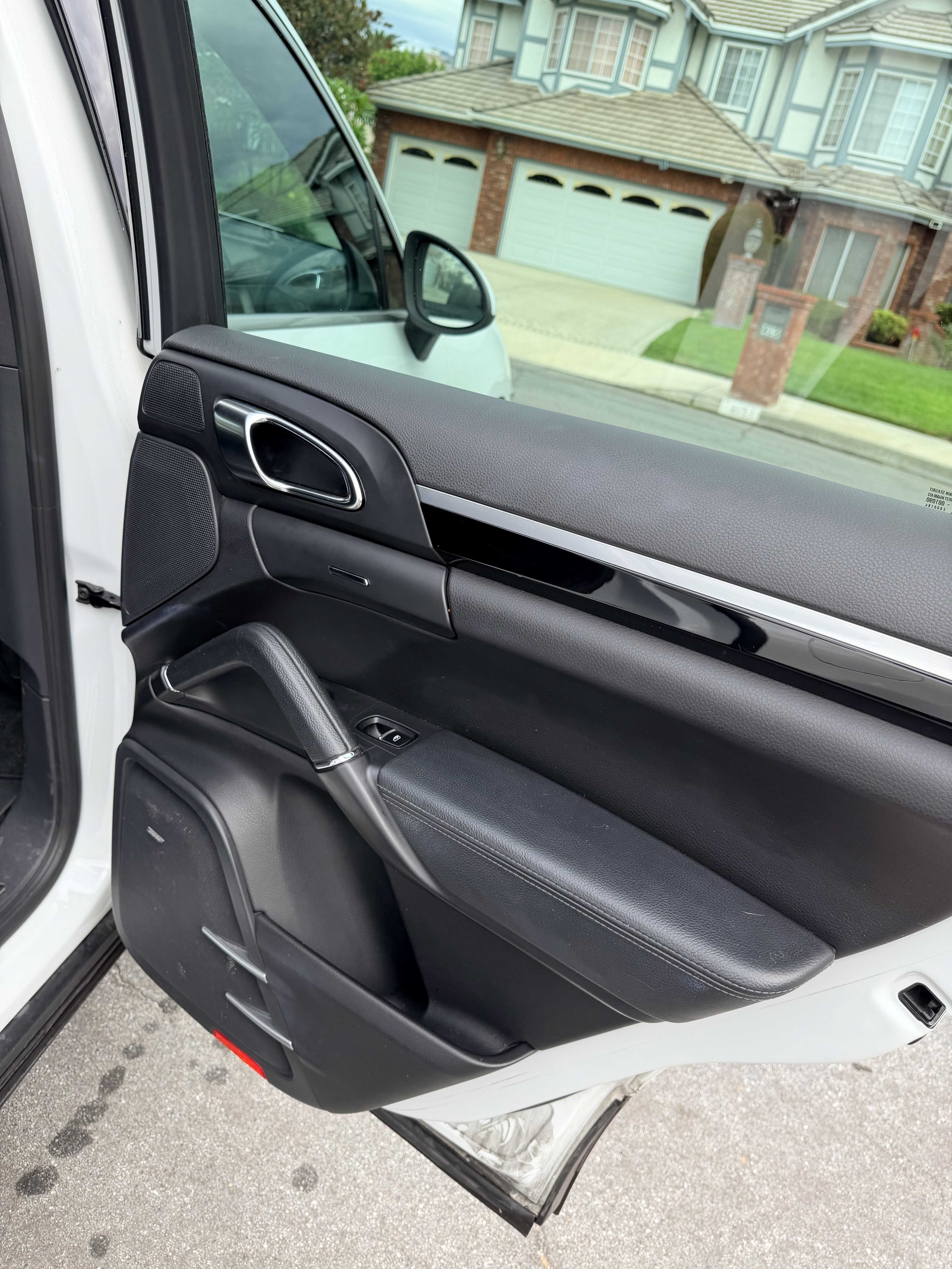 Used 2014 Porsche Cayenne AWD/4WD image 21