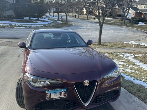 Used 2017 Alfa Romeo Giulia Ti image 1