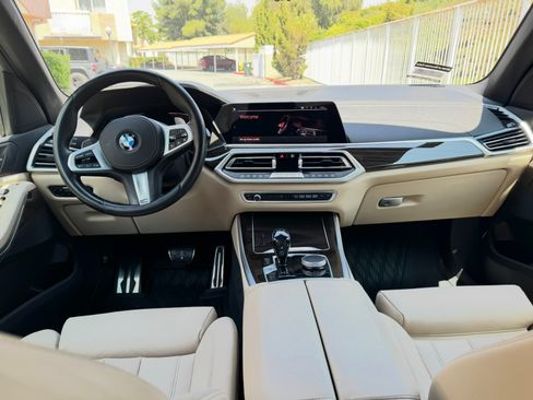 Used 2021 BMW X5 sDrive40i w/ M Sport Package image 6