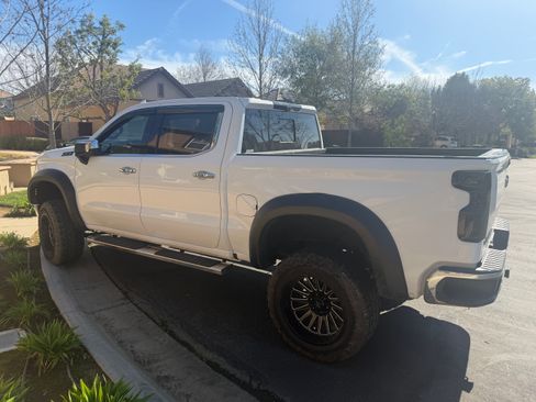 Used 2022 Chevrolet Silverado 1500 LTZ image 4
