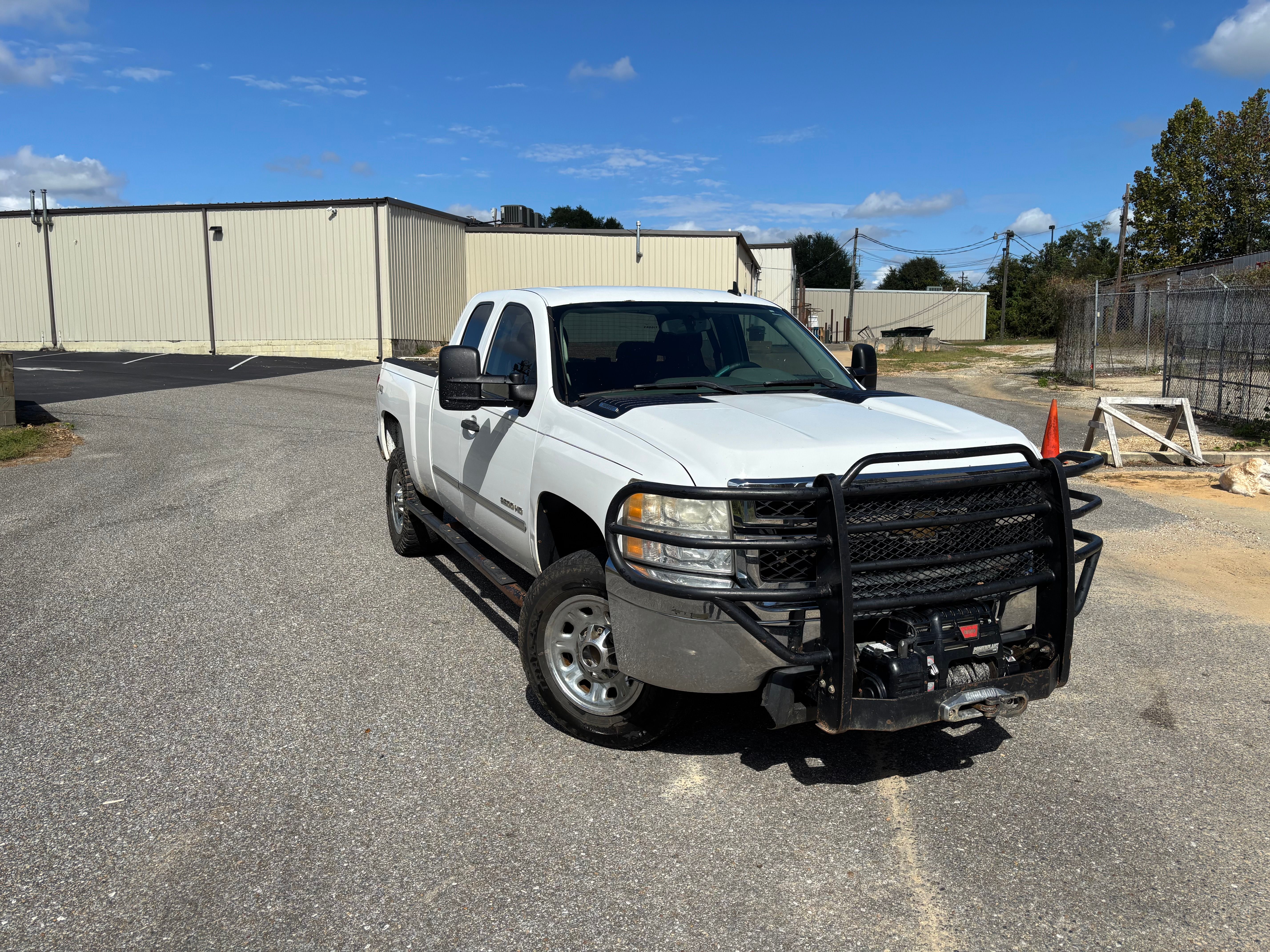 Used 2011 Chevrolet Silverado 2500 W/T AWD/4WD image 14