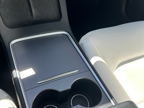 Used 2021 Tesla Model 3 Standard Range Plus image 21