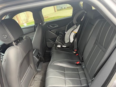 Used 2023 Land Rover Range Rover Velar S image 19