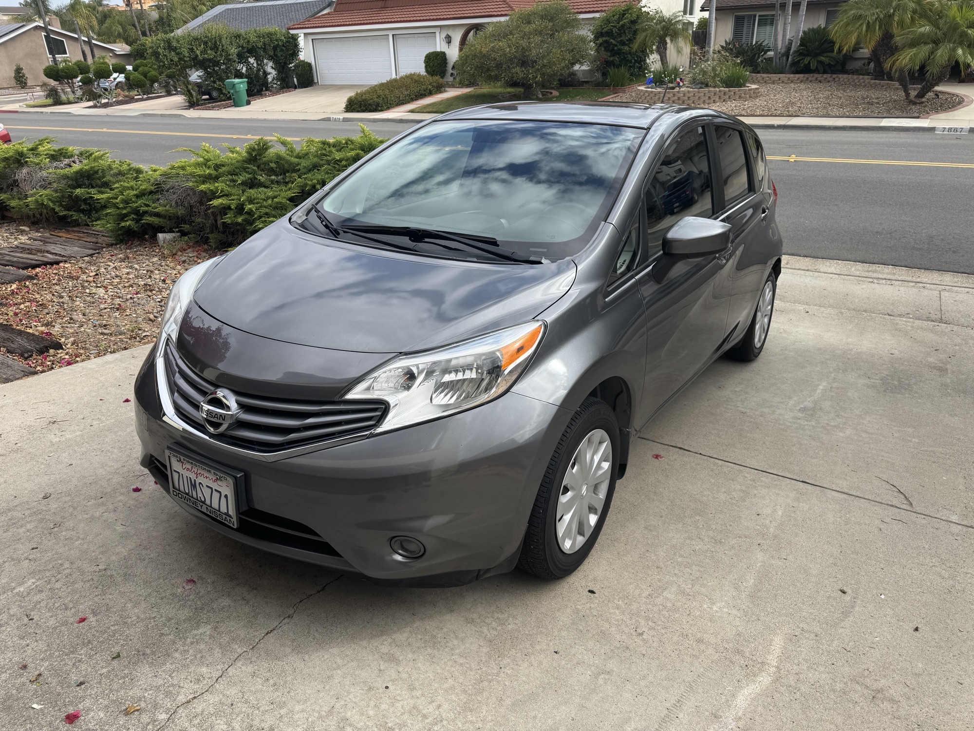 Used 2016 Nissan Versa Note SV FWD image 8