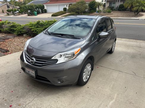 Used 2016 Nissan Versa Note SV FWD image 8