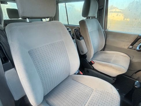 Used 2002 Volkswagen Eurovan MV image 12