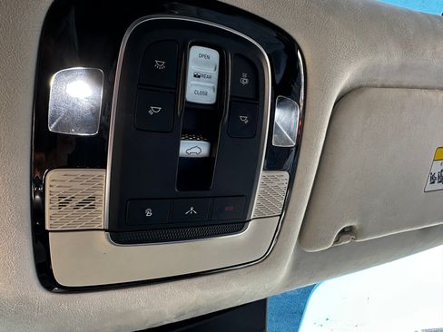 Used 2021 Hyundai Palisade Calligraphy image 14