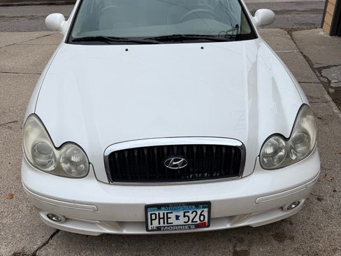 Used 2004 Hyundai Sonata image 1