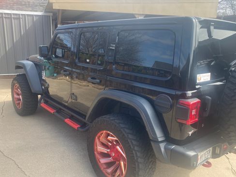 Used 2018 Jeep Wrangler Unlimited Rubicon AWD/4WD image 6