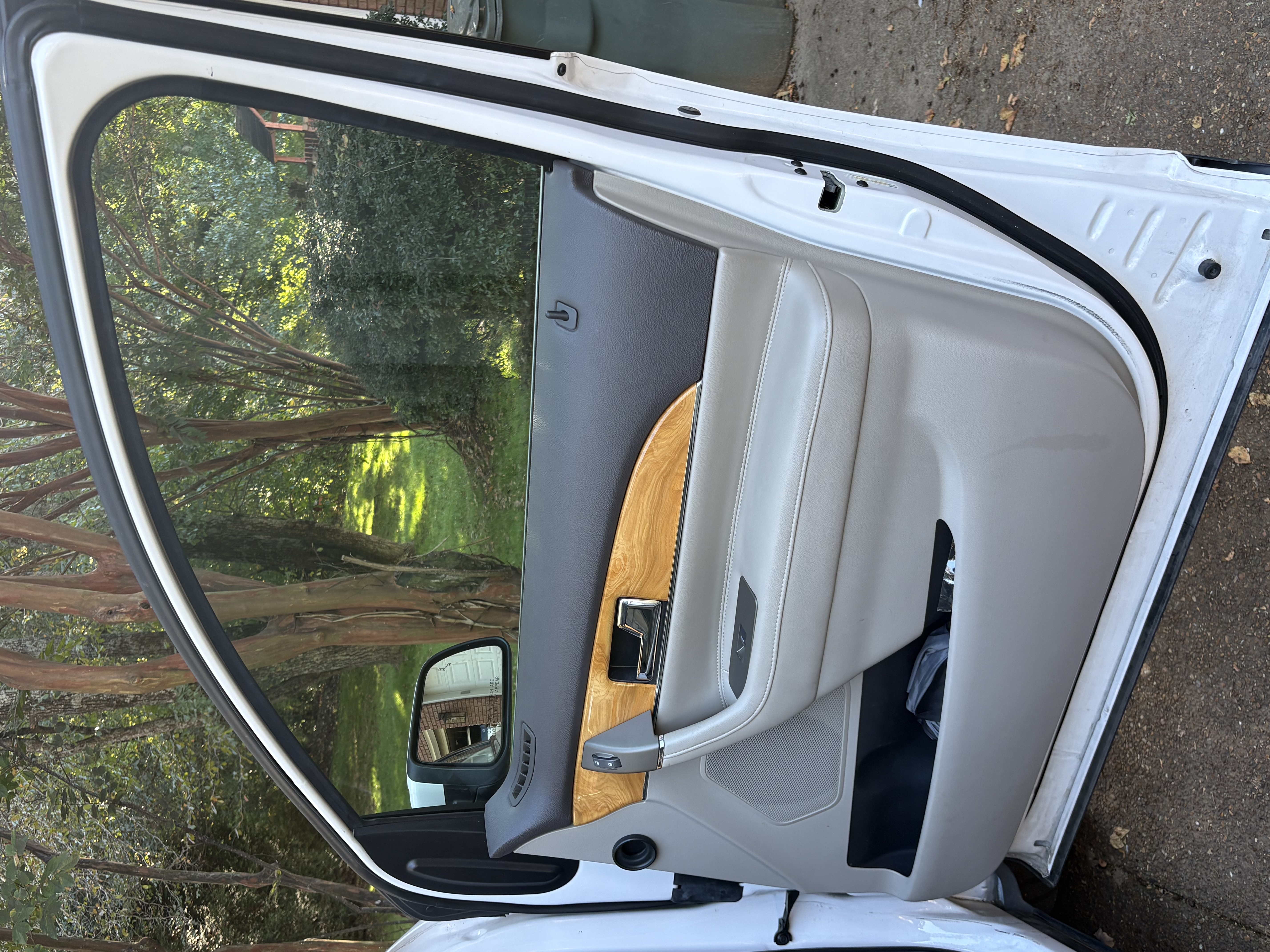 Used 2015 Lincoln MKX FWD w/ Equipment Group 102A image 20