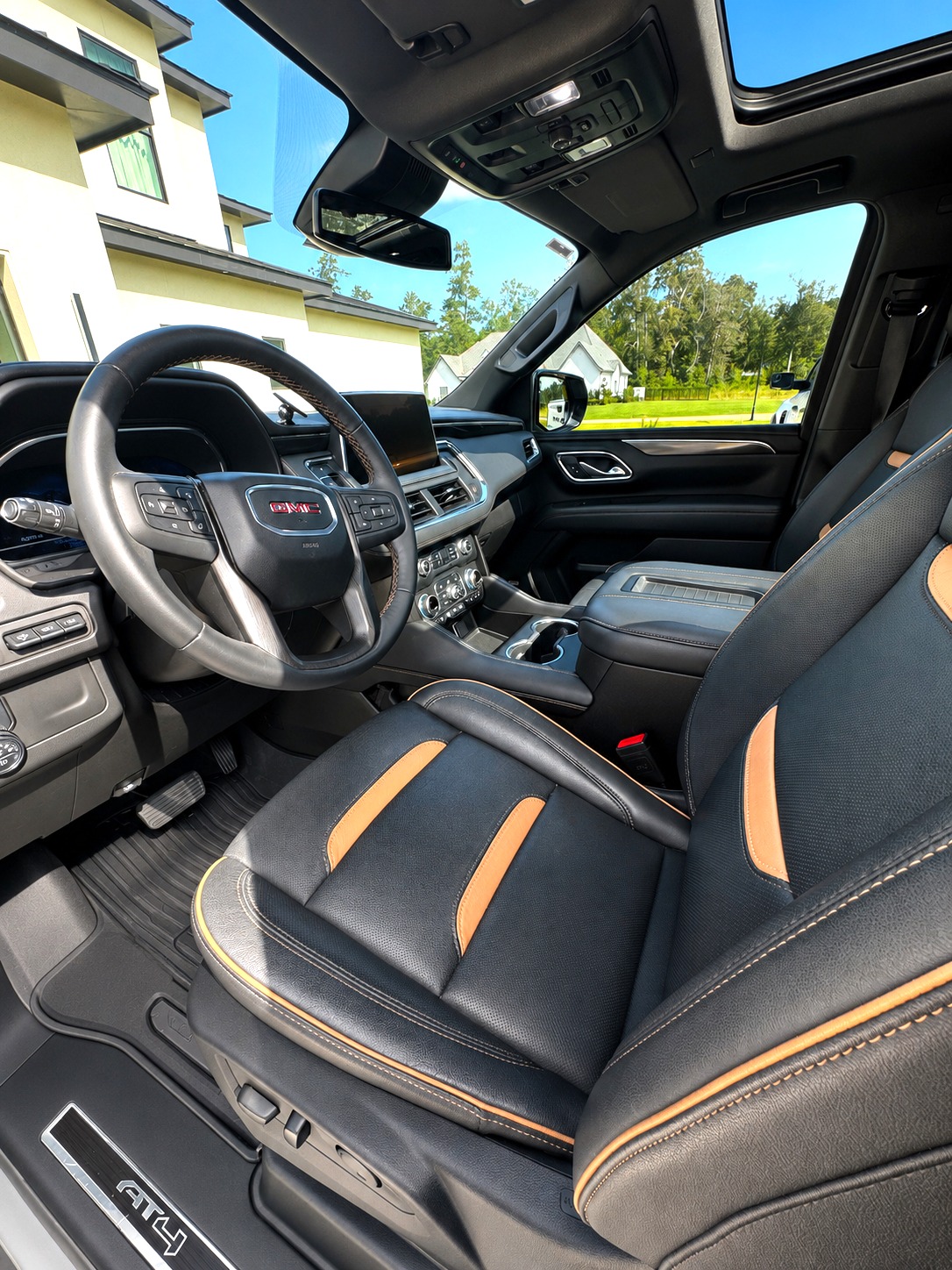 Used 2024 GMC Yukon AT4 w/ AT4 Premium Package AWD/4WD image 14