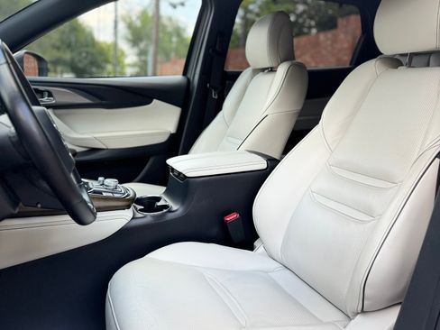 Used 2020 MAZDA CX-9 Signature AWD/4WD image 2