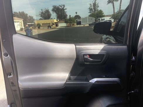 Used 2021 Toyota Tacoma SR5 image 10