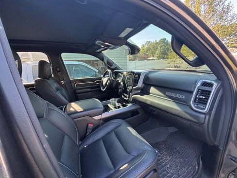 Used 2022 RAM 1500 Big Horn AWD/4WD image 13