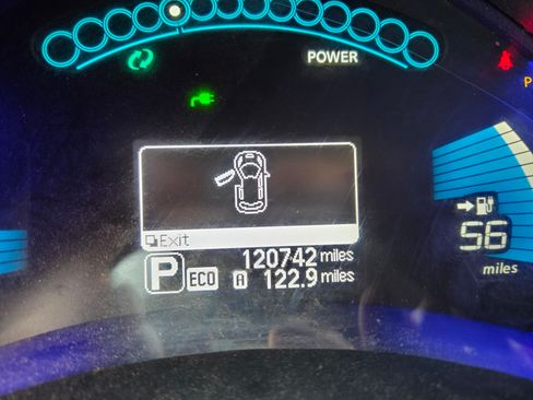 Used 2013 Nissan Leaf SL w/ Premium Pkg image 10