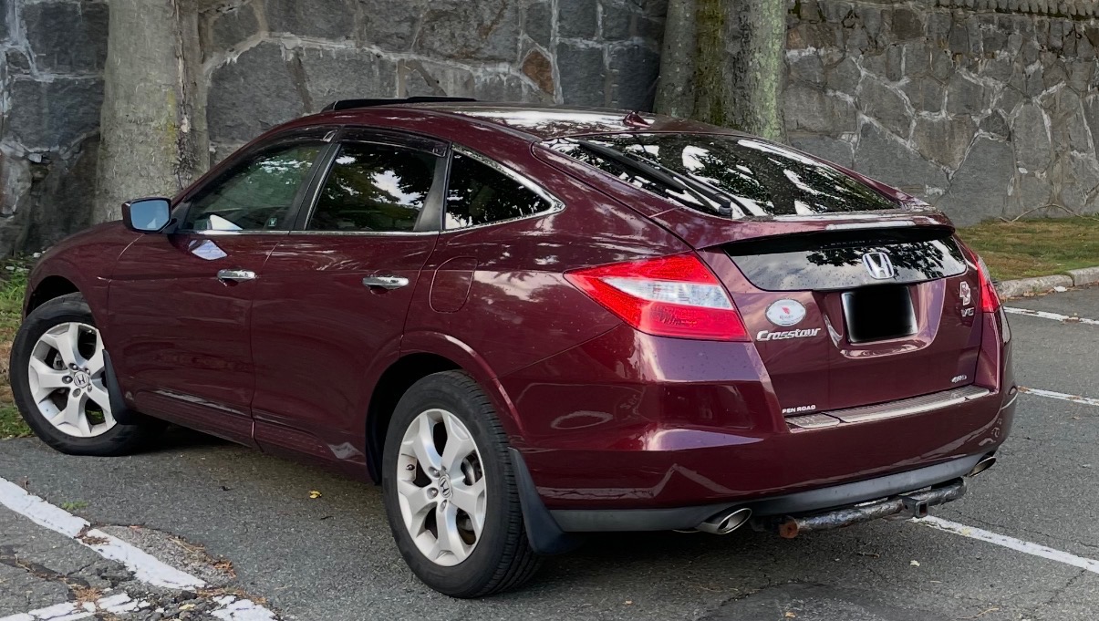 Used 2012 Honda Crosstour EX-L image 1