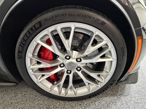 Used 2017 Chevrolet Corvette Z06 RWD image 14
