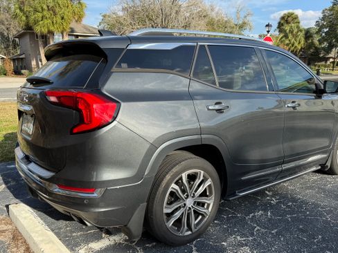 Used 2018 GMC Terrain Denali w/ Comfort Package image 4