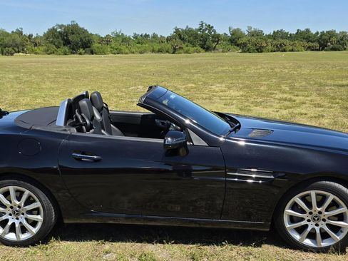 Used 2018 Mercedes-Benz SLC 300 image 5
